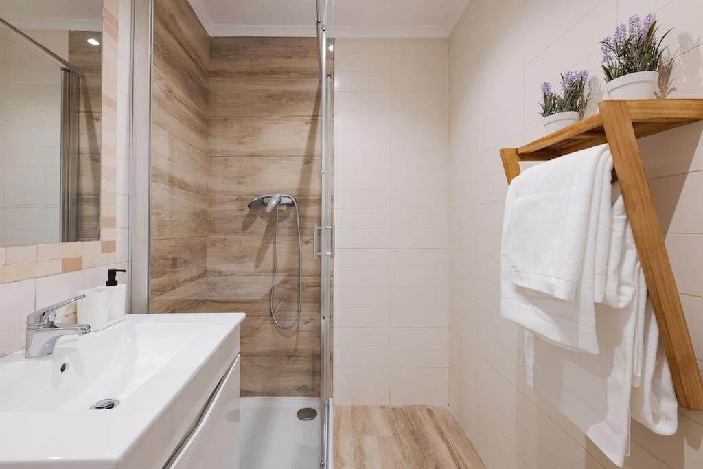 Central Gem II - Lisbon Trendy Santos District Екстериор снимка